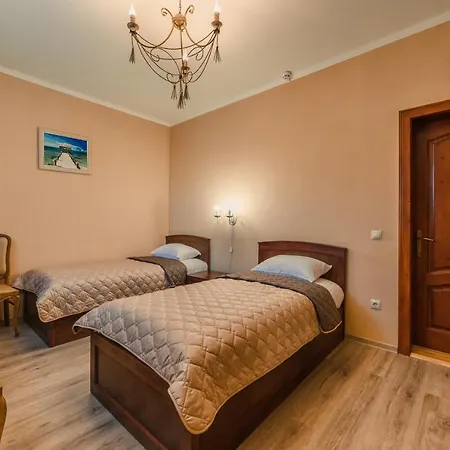 Hotel Готель «Вишневий Сад» *