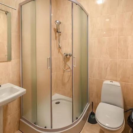 Готель «Вишневий Сад»