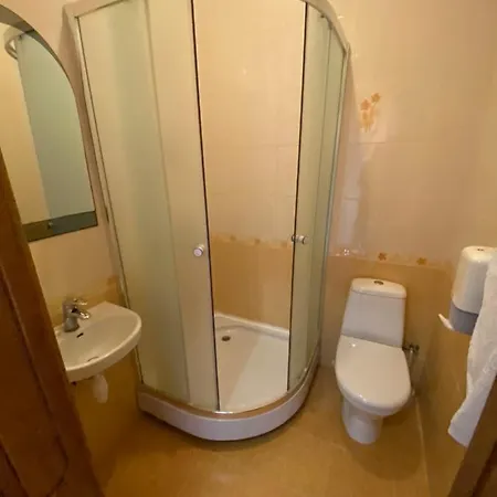 Hotel Готель «Вишневий Сад» *