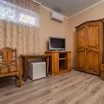 Готель «Вишневий Сад» מלון *