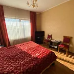 Готель «Вишневий Сад» מלון *